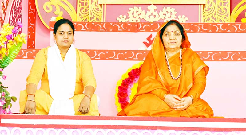 POOJA DIDI - MATA JI 